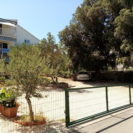 Tihana-Ground Floor With Large Terrace Makarska Extérieur photo