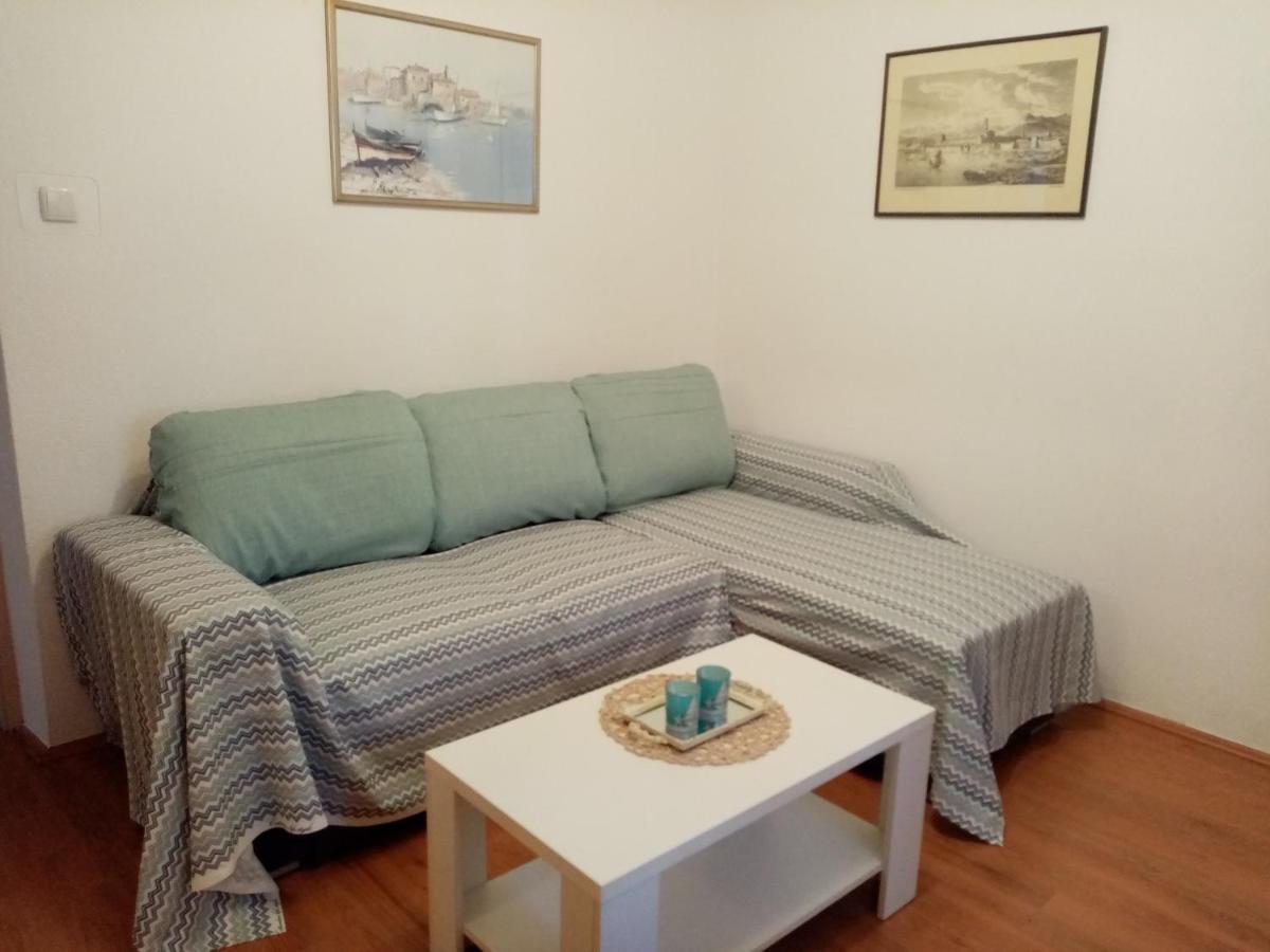 Tihana-Ground Floor With Large Terrace Makarska Extérieur photo