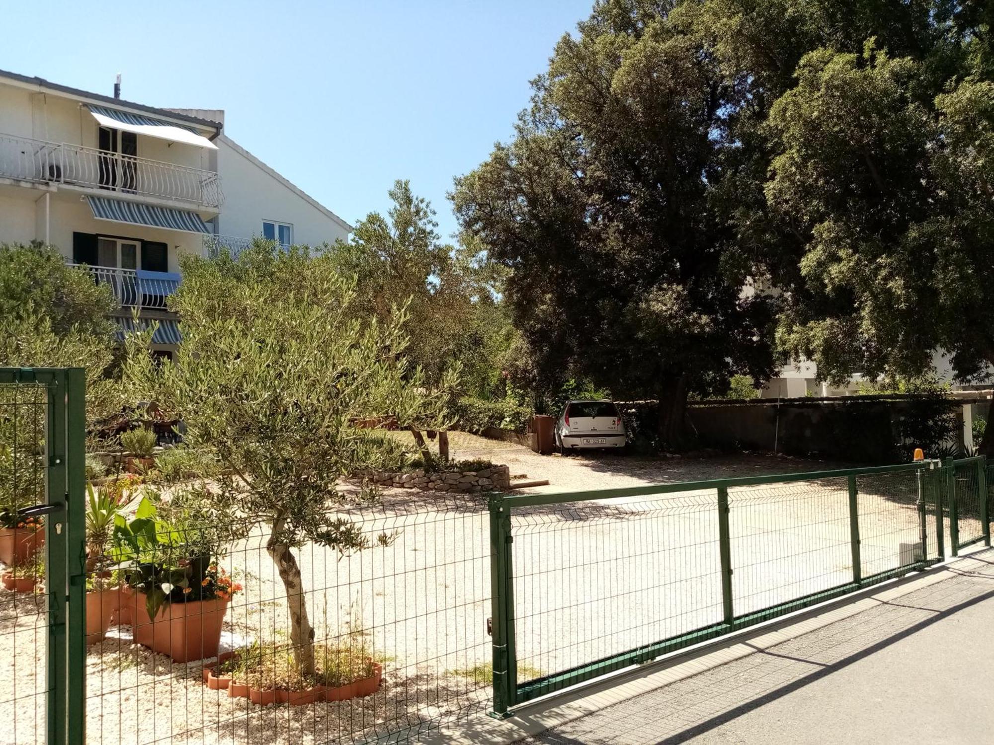 Tihana-Ground Floor With Large Terrace Makarska Extérieur photo