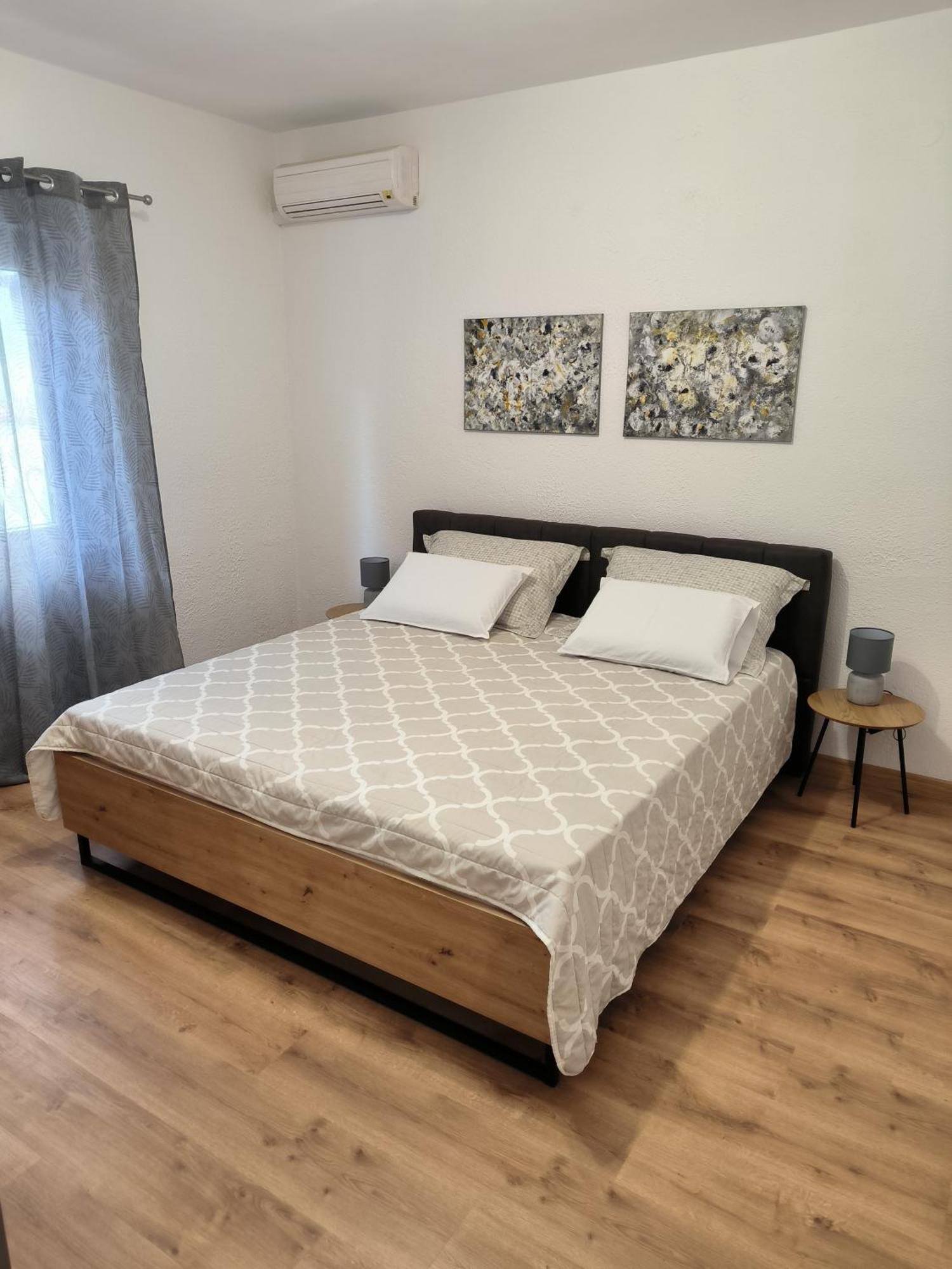 Tihana-Ground Floor With Large Terrace Makarska Extérieur photo