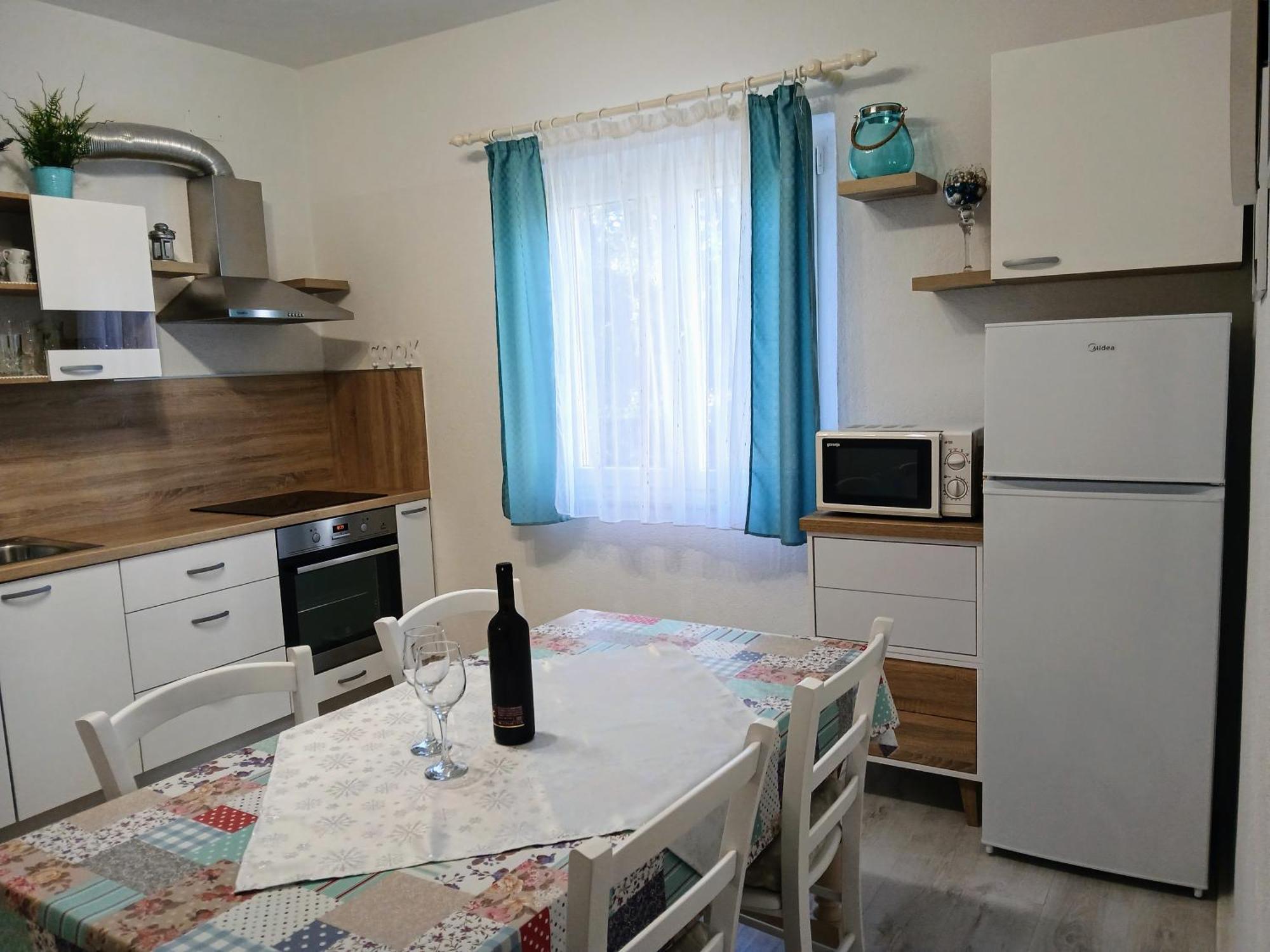 Tihana-Ground Floor With Large Terrace Makarska Extérieur photo